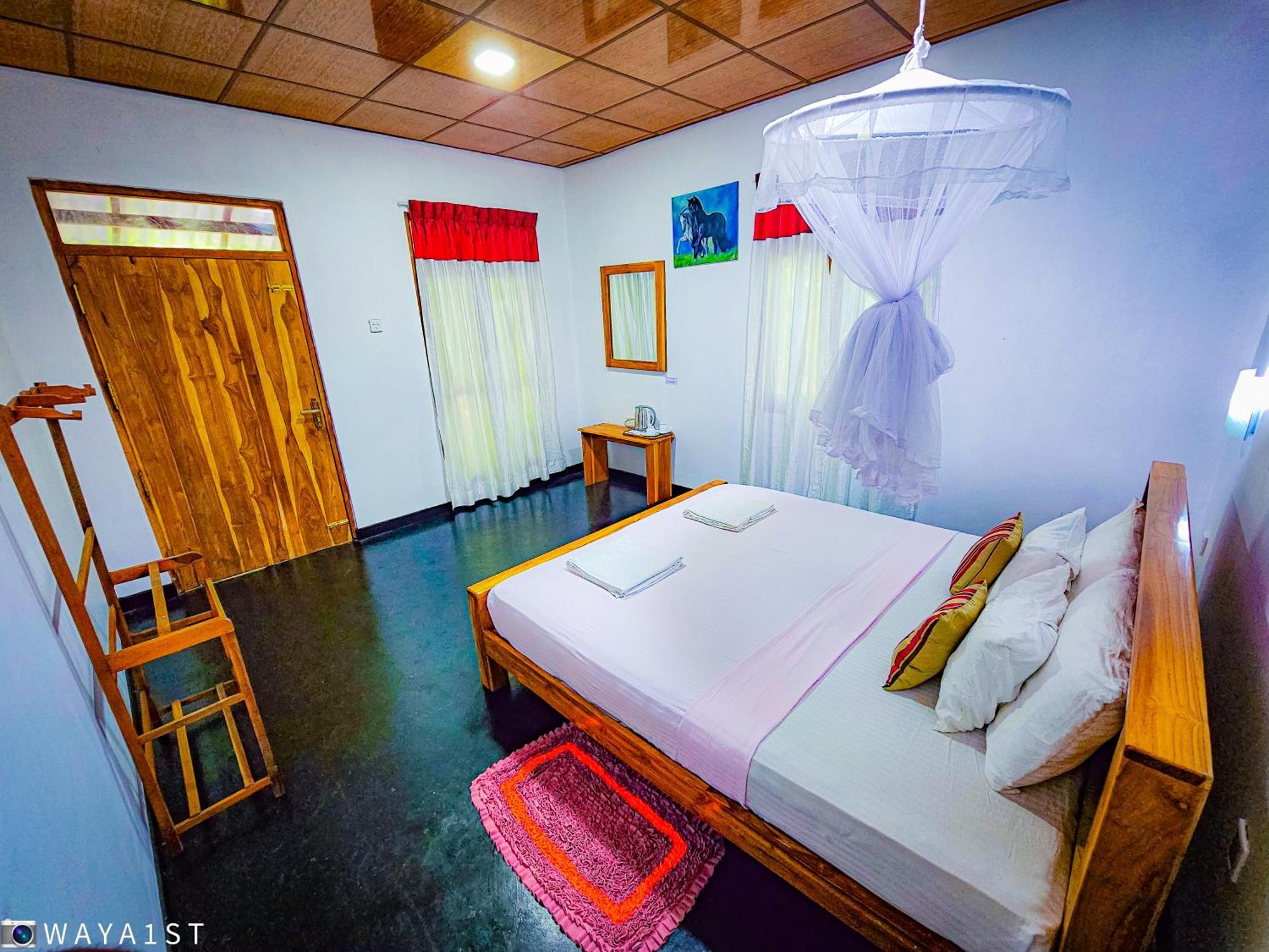 Bright Sun Safari Hotel Udawalawe Luaran gambar