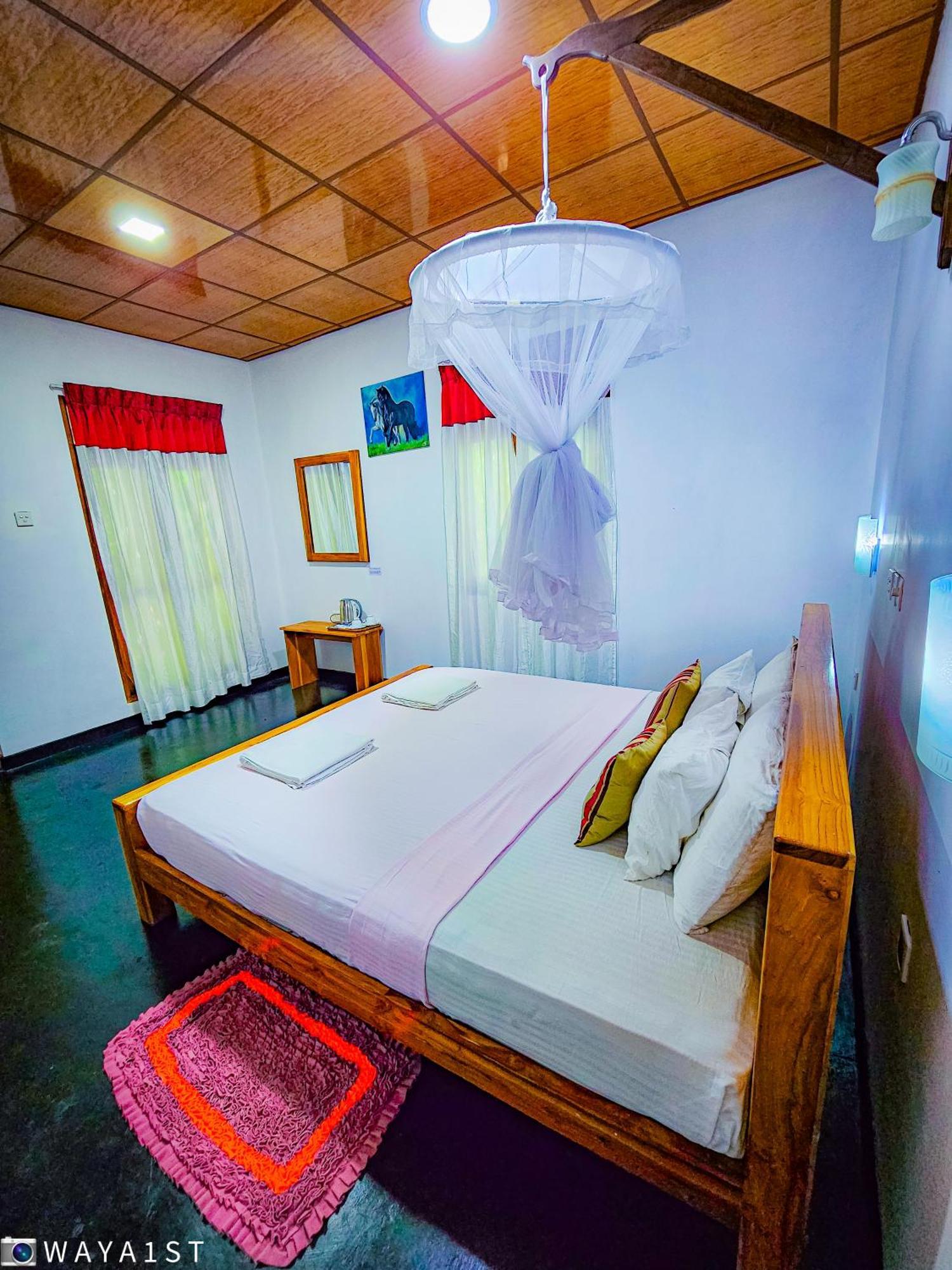 Bright Sun Safari Hotel Udawalawe Luaran gambar